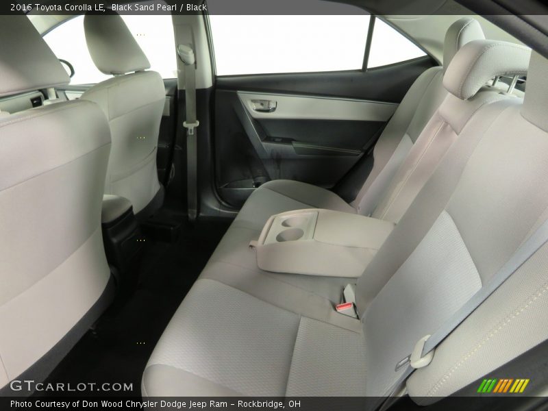 Black Sand Pearl / Black 2016 Toyota Corolla LE