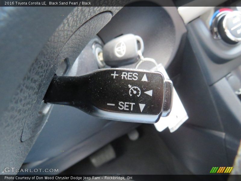 Black Sand Pearl / Black 2016 Toyota Corolla LE