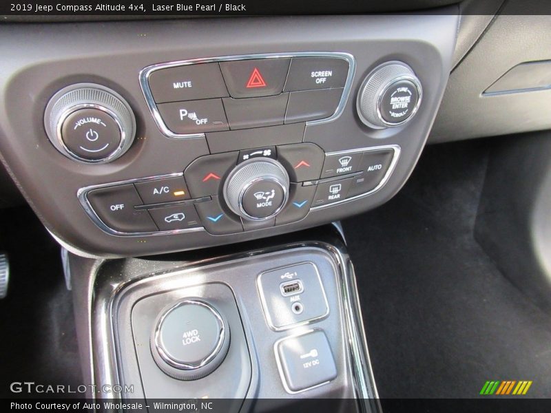 Laser Blue Pearl / Black 2019 Jeep Compass Altitude 4x4
