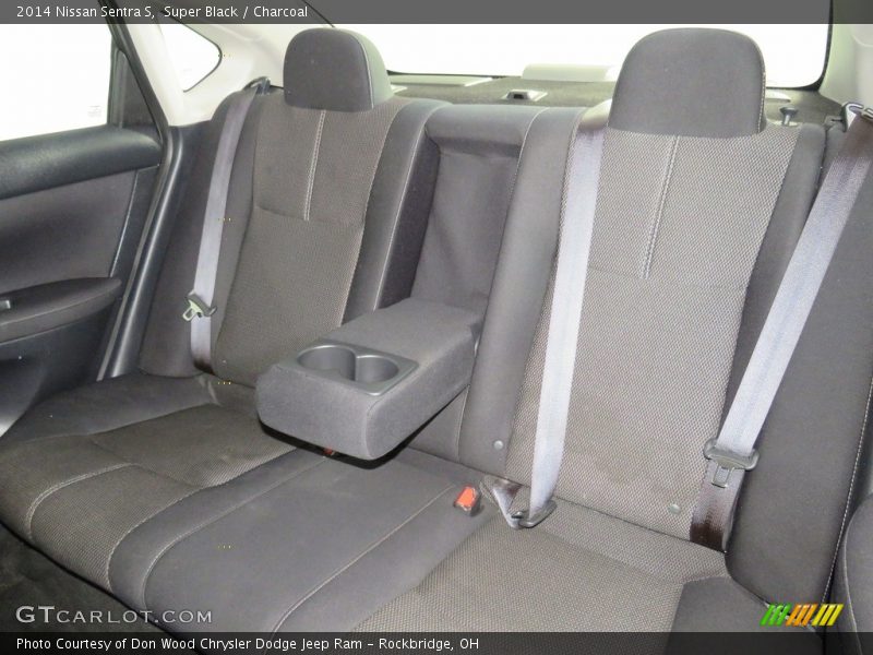 Super Black / Charcoal 2014 Nissan Sentra S