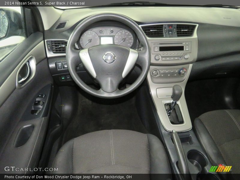 Super Black / Charcoal 2014 Nissan Sentra S