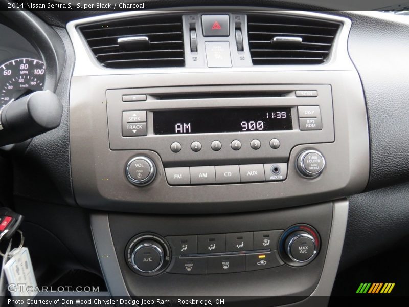 Super Black / Charcoal 2014 Nissan Sentra S