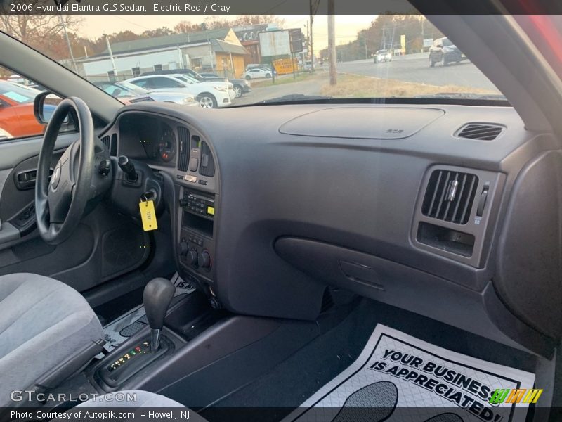 Electric Red / Gray 2006 Hyundai Elantra GLS Sedan
