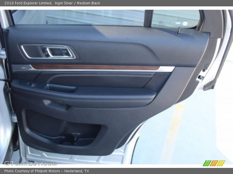 Ingot Silver / Medium Black 2019 Ford Explorer Limited