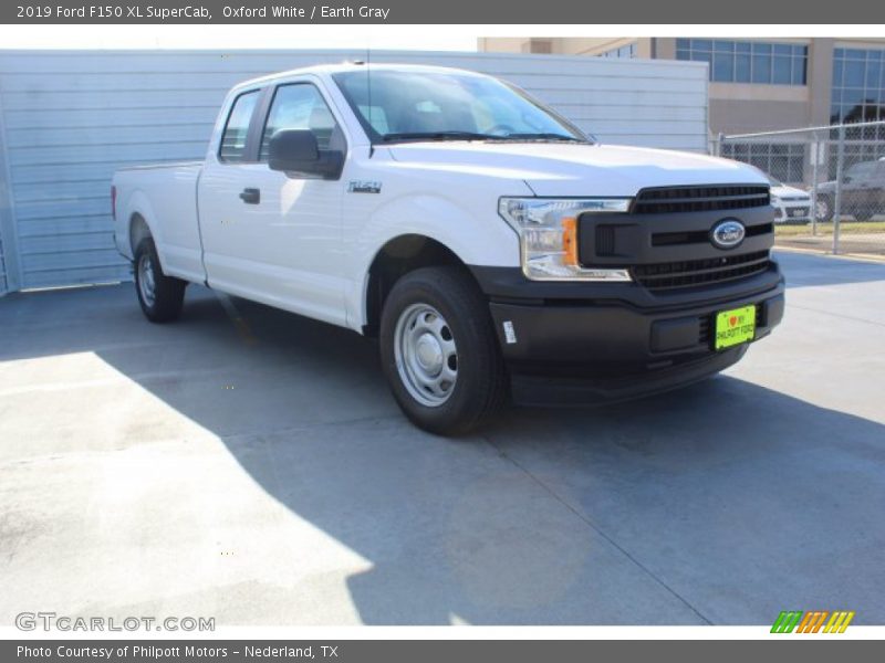 Oxford White / Earth Gray 2019 Ford F150 XL SuperCab