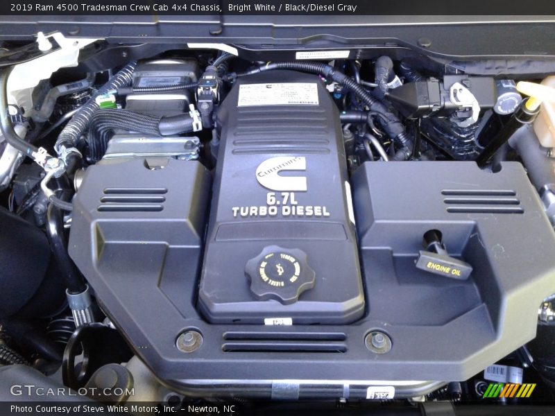 Bright White / Black/Diesel Gray 2019 Ram 4500 Tradesman Crew Cab 4x4 Chassis