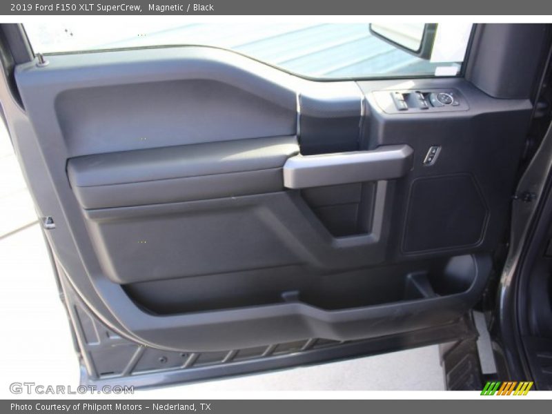 Magnetic / Black 2019 Ford F150 XLT SuperCrew