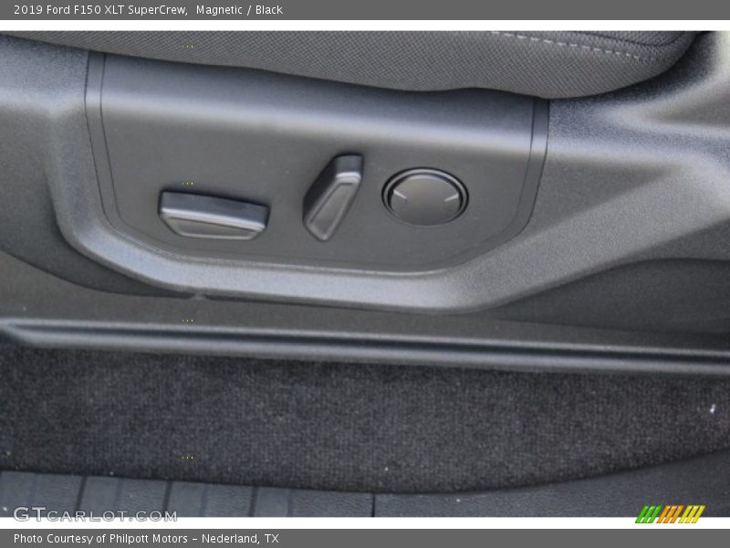 Magnetic / Black 2019 Ford F150 XLT SuperCrew