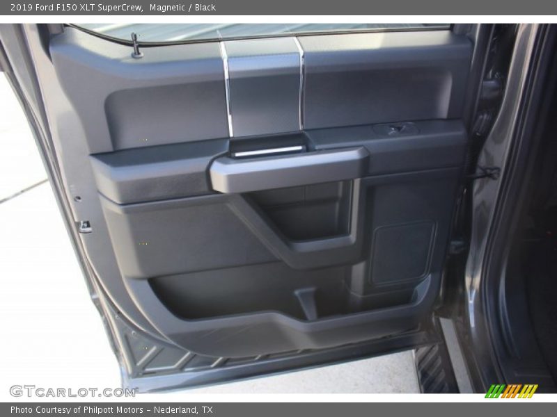 Magnetic / Black 2019 Ford F150 XLT SuperCrew
