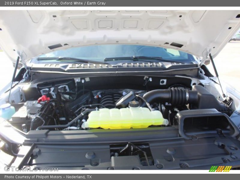 Oxford White / Earth Gray 2019 Ford F150 XL SuperCab