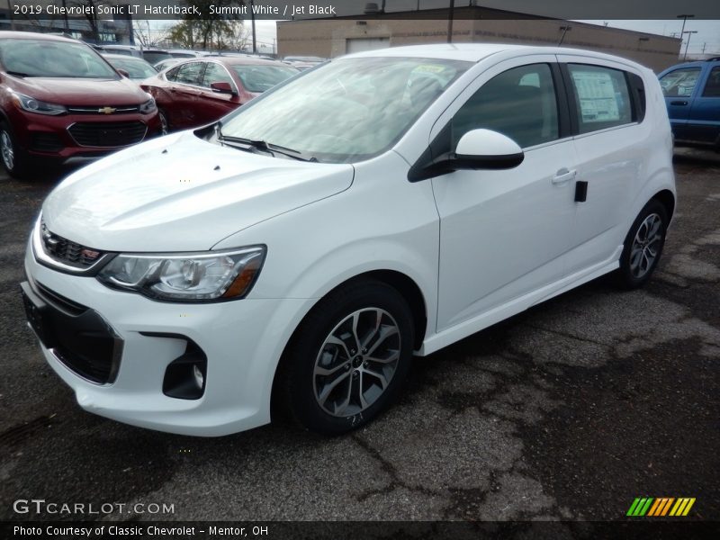 Front 3/4 View of 2019 Sonic LT Hatchback