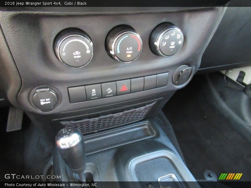Gobi / Black 2018 Jeep Wrangler Sport 4x4