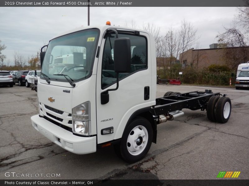 Arctic White / Pewter 2019 Chevrolet Low Cab Forward 4500 Chassis