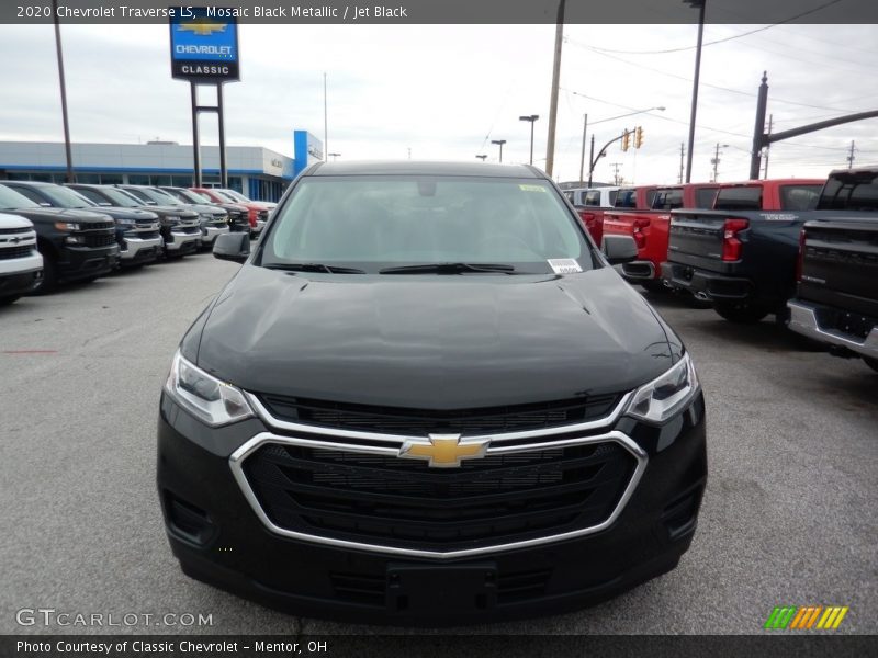 Mosaic Black Metallic / Jet Black 2020 Chevrolet Traverse LS