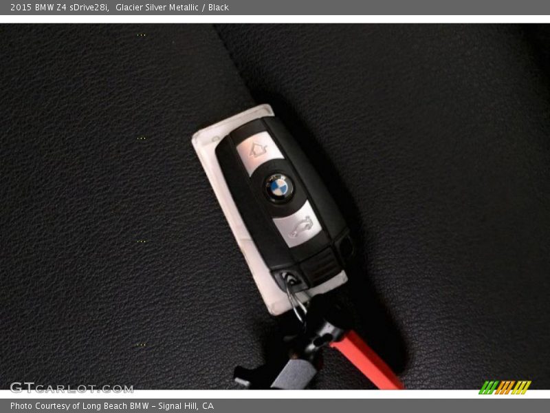 Glacier Silver Metallic / Black 2015 BMW Z4 sDrive28i