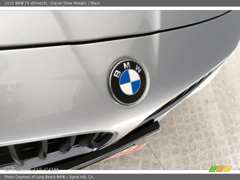 Glacier Silver Metallic / Black 2015 BMW Z4 sDrive28i