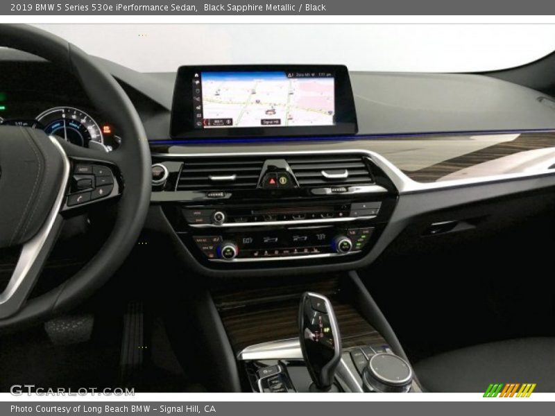Black Sapphire Metallic / Black 2019 BMW 5 Series 530e iPerformance Sedan