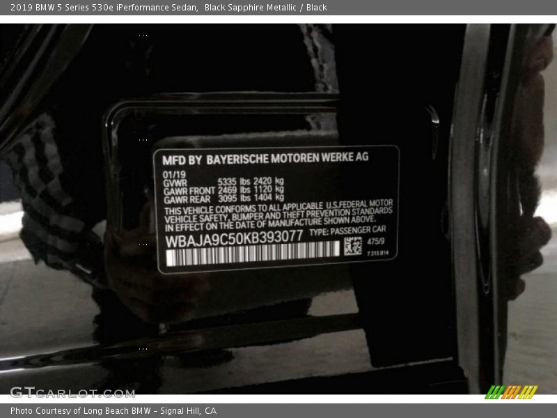 Black Sapphire Metallic / Black 2019 BMW 5 Series 530e iPerformance Sedan