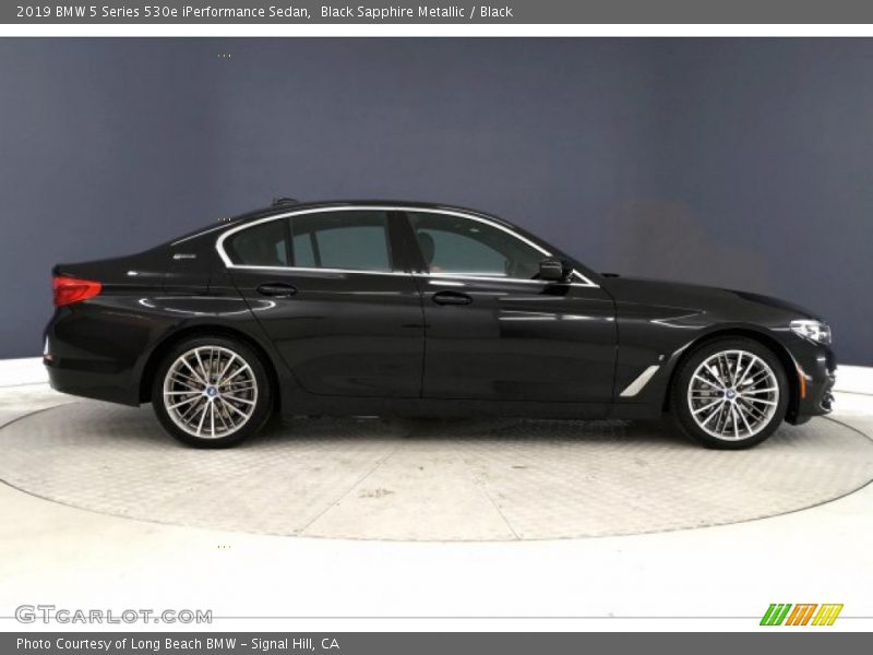 Black Sapphire Metallic / Black 2019 BMW 5 Series 530e iPerformance Sedan