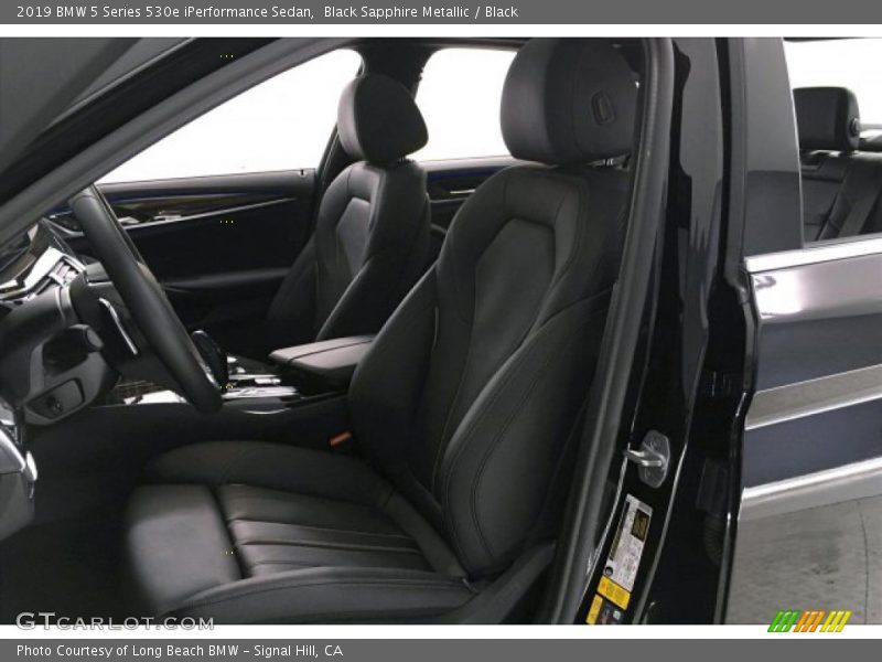 Black Sapphire Metallic / Black 2019 BMW 5 Series 530e iPerformance Sedan