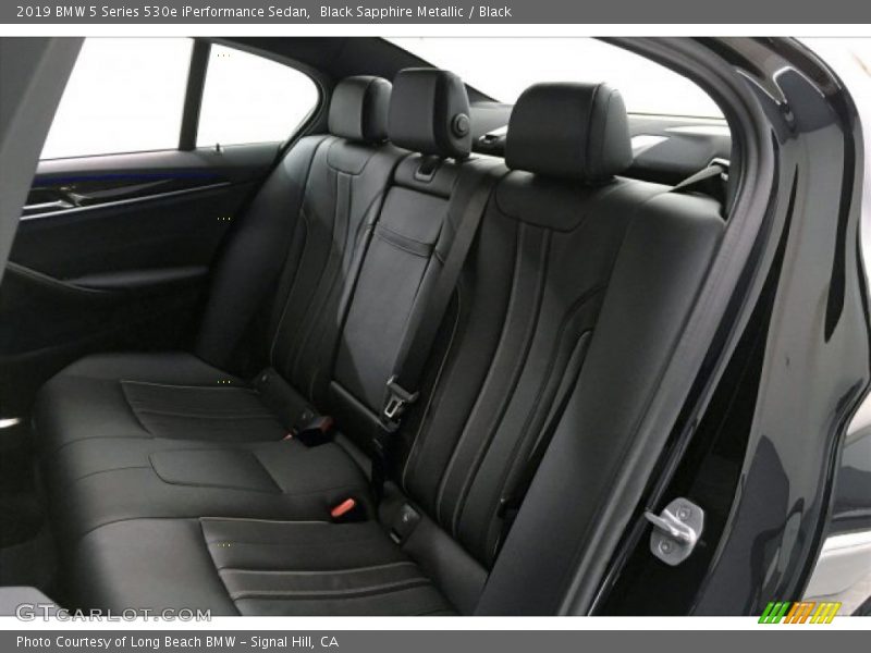 Black Sapphire Metallic / Black 2019 BMW 5 Series 530e iPerformance Sedan