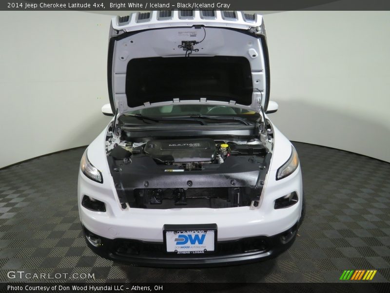 Bright White / Iceland - Black/Iceland Gray 2014 Jeep Cherokee Latitude 4x4