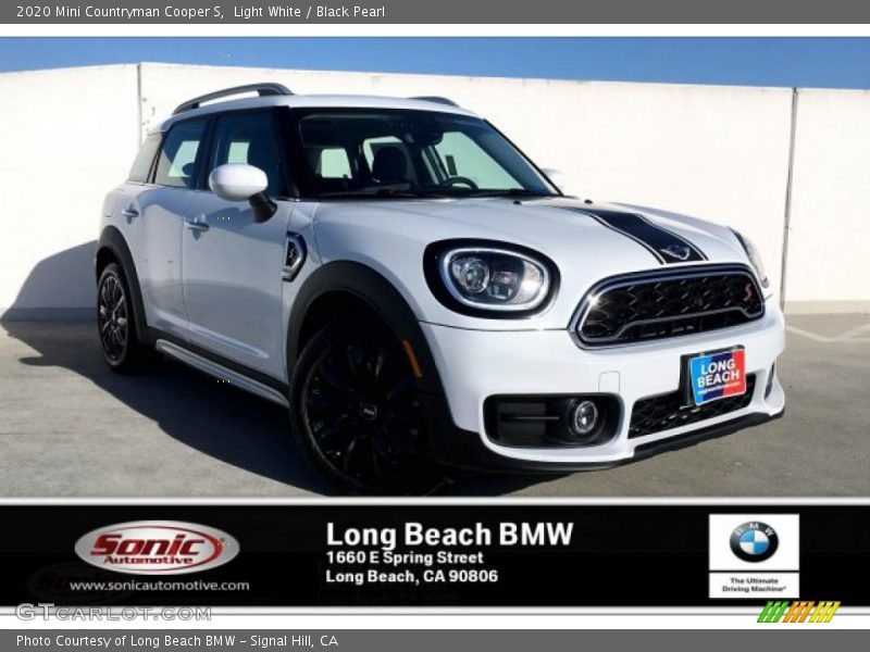 Light White / Black Pearl 2020 Mini Countryman Cooper S