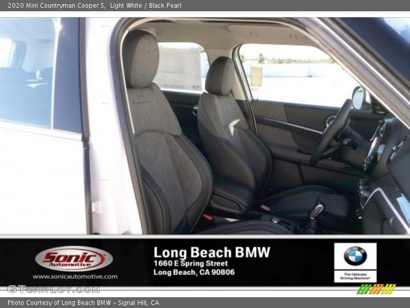Light White / Black Pearl 2020 Mini Countryman Cooper S