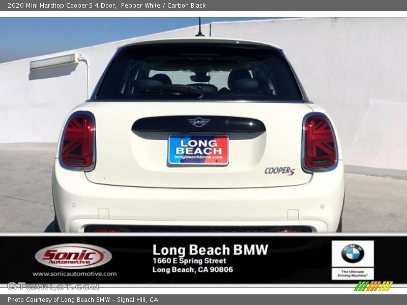 Pepper White / Carbon Black 2020 Mini Hardtop Cooper S 4 Door