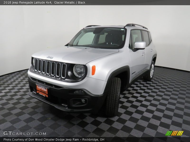 Glacier Metallic / Black 2018 Jeep Renegade Latitude 4x4