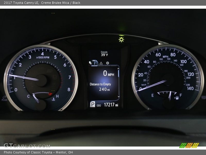 Creme Brulee Mica / Black 2017 Toyota Camry LE
