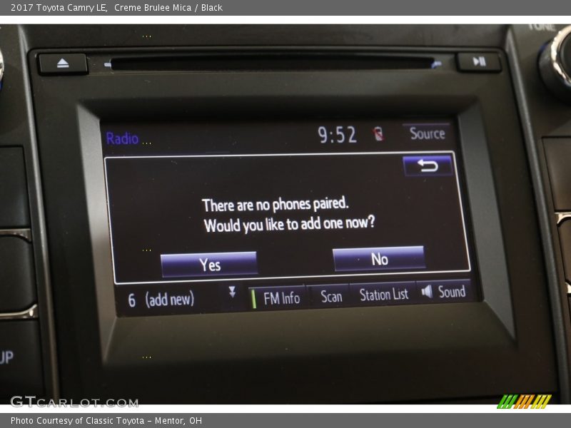 Creme Brulee Mica / Black 2017 Toyota Camry LE