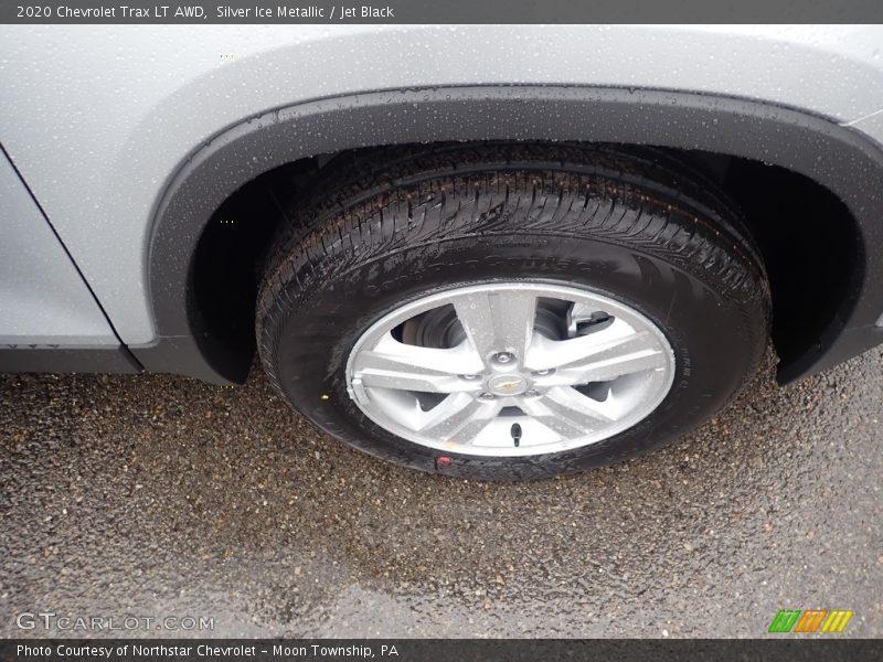 Silver Ice Metallic / Jet Black 2020 Chevrolet Trax LT AWD