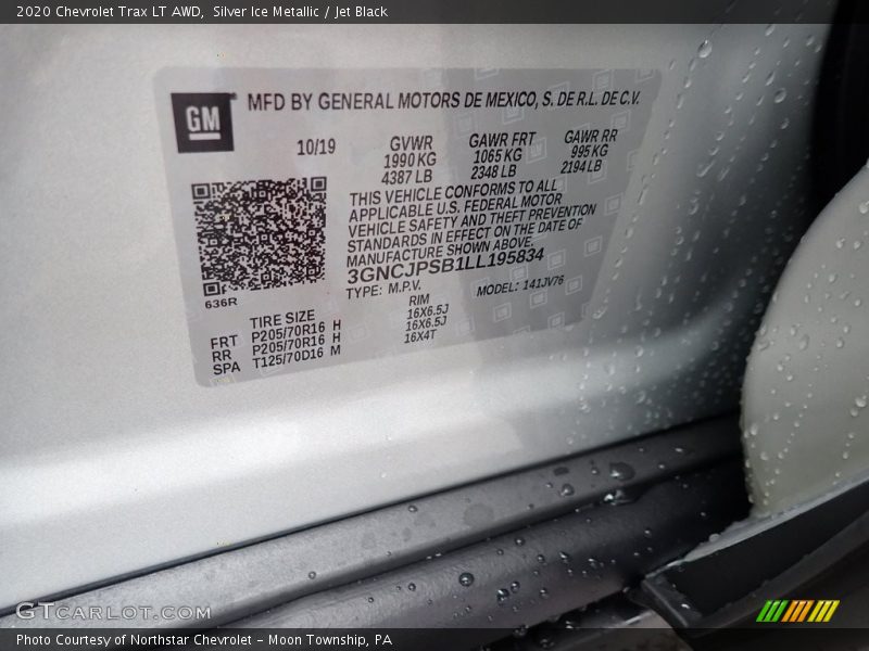 Silver Ice Metallic / Jet Black 2020 Chevrolet Trax LT AWD