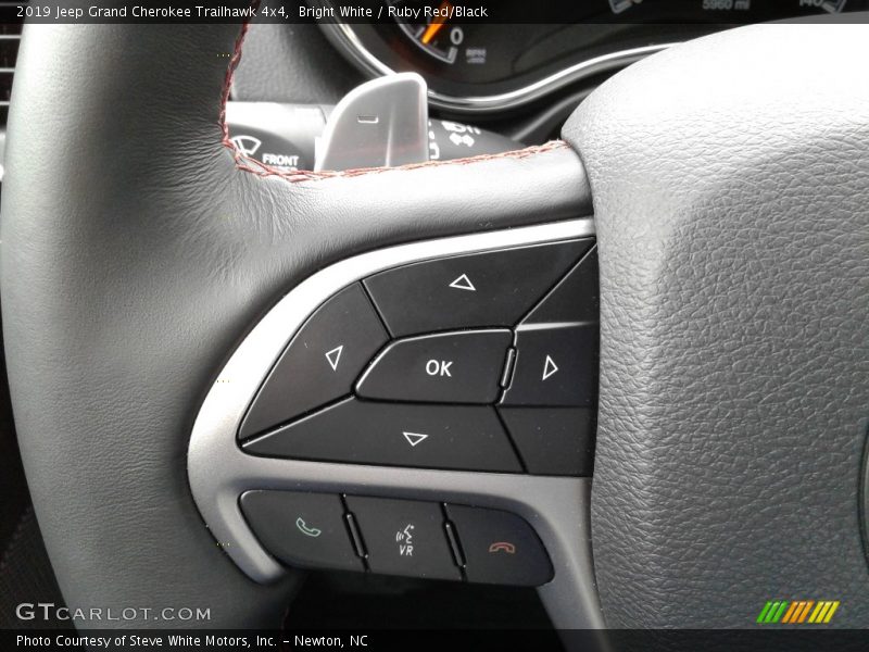 Bright White / Ruby Red/Black 2019 Jeep Grand Cherokee Trailhawk 4x4