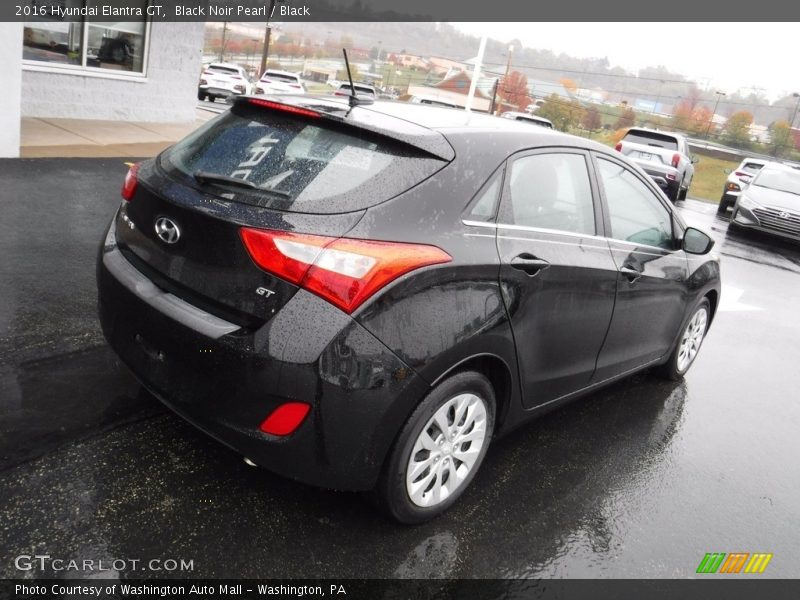 Black Noir Pearl / Black 2016 Hyundai Elantra GT