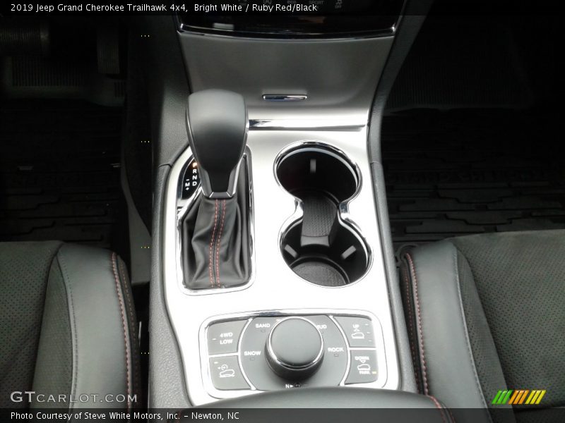 Bright White / Ruby Red/Black 2019 Jeep Grand Cherokee Trailhawk 4x4