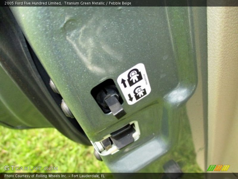 Titanium Green Metallic / Pebble Beige 2005 Ford Five Hundred Limited