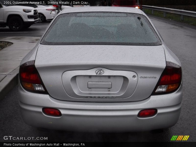 Sterling Metallic / Dark Gray 2001 Oldsmobile Aurora 3.5