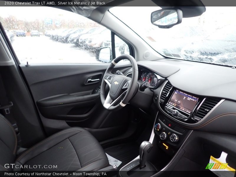 Silver Ice Metallic / Jet Black 2020 Chevrolet Trax LT AWD