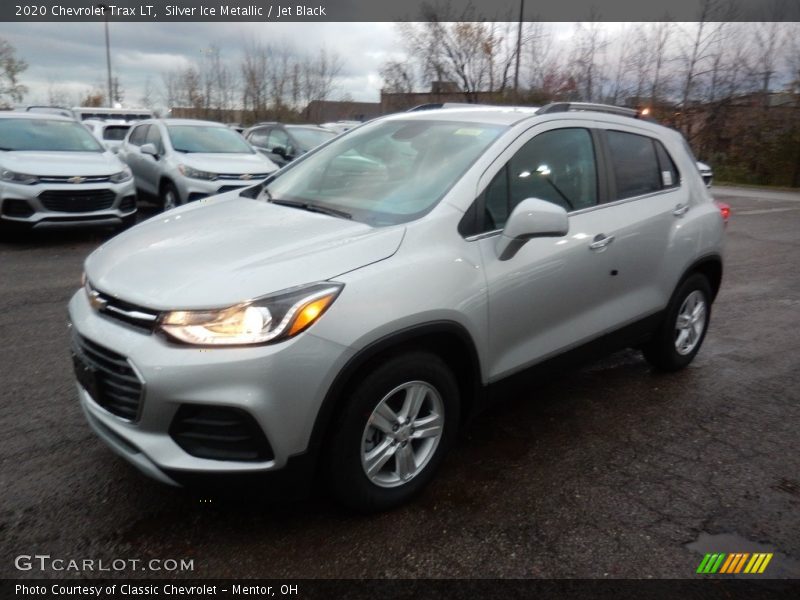 Silver Ice Metallic / Jet Black 2020 Chevrolet Trax LT