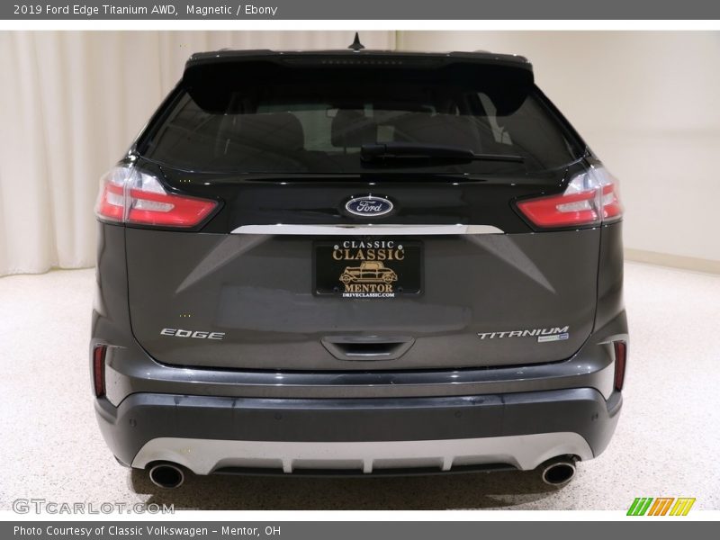 Magnetic / Ebony 2019 Ford Edge Titanium AWD