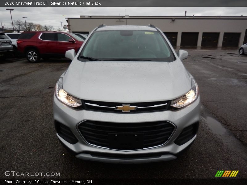 Silver Ice Metallic / Jet Black 2020 Chevrolet Trax LT