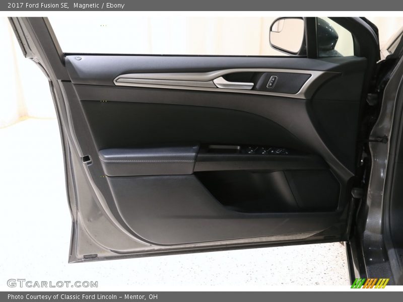 Magnetic / Ebony 2017 Ford Fusion SE