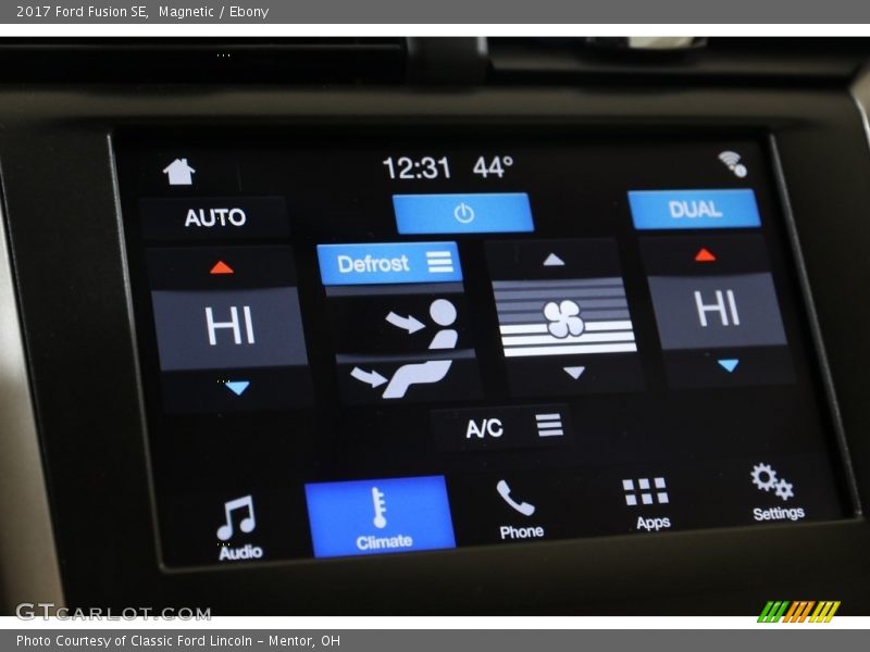 Magnetic / Ebony 2017 Ford Fusion SE