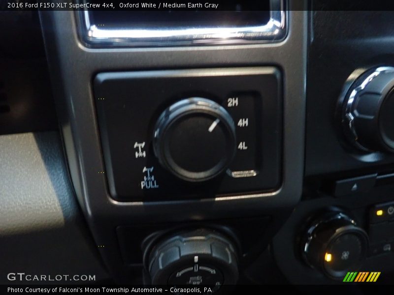 Oxford White / Medium Earth Gray 2016 Ford F150 XLT SuperCrew 4x4