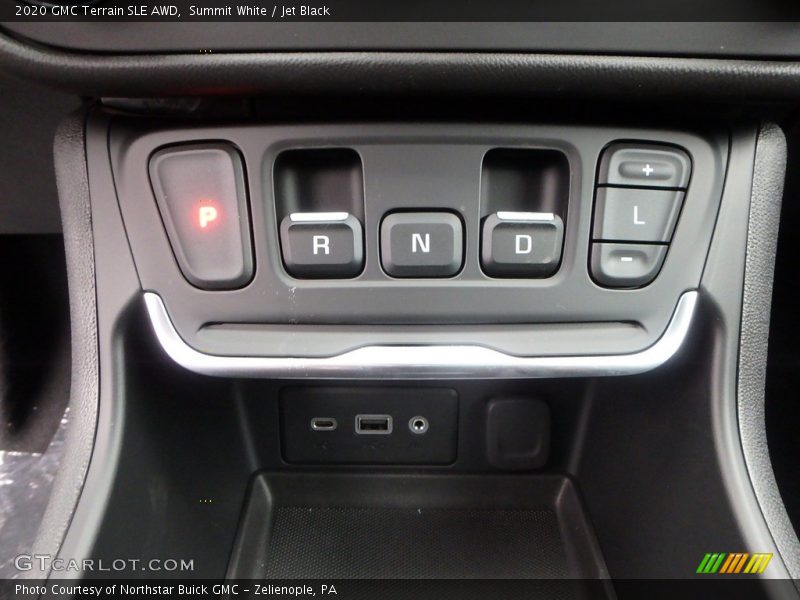 Summit White / Jet Black 2020 GMC Terrain SLE AWD