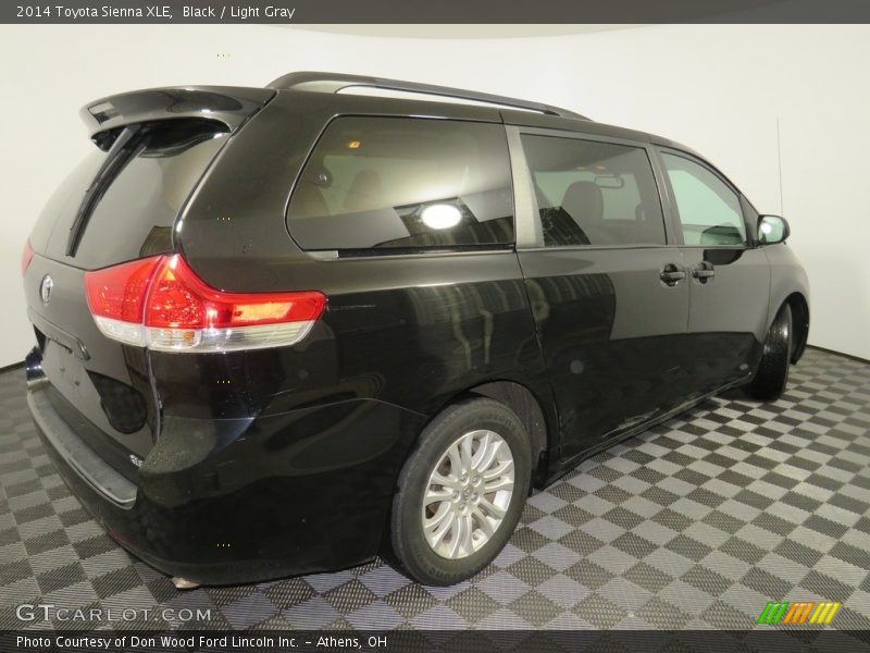 Black / Light Gray 2014 Toyota Sienna XLE