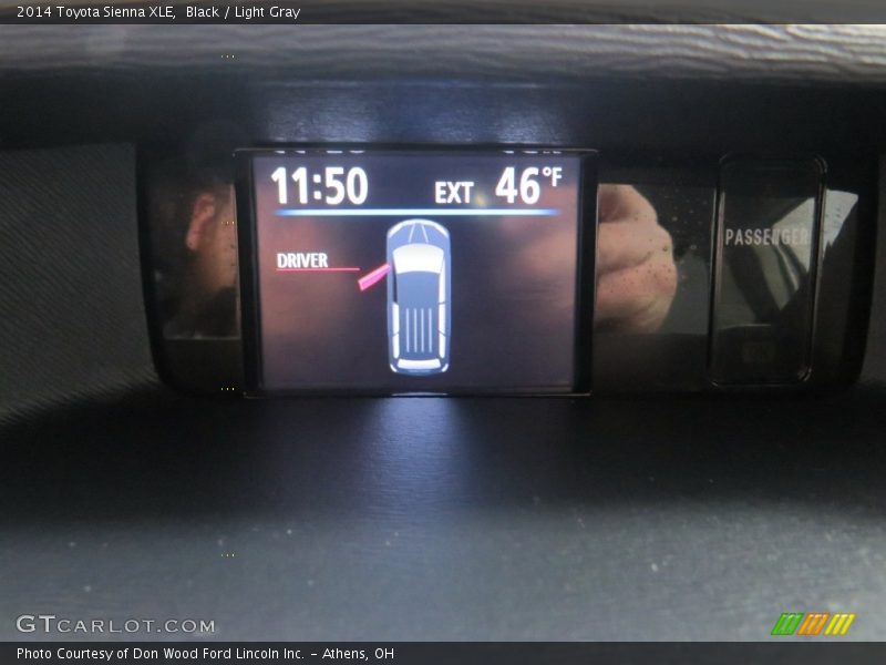 Black / Light Gray 2014 Toyota Sienna XLE