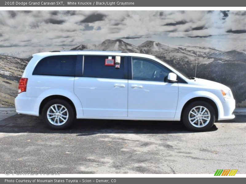 White Knuckle / Black/Light Graystone 2018 Dodge Grand Caravan SXT